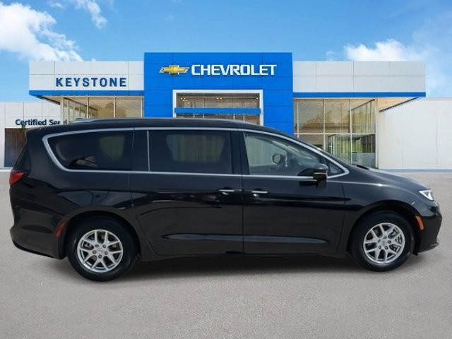 2021 Chrysler Pacifica Touring L 2