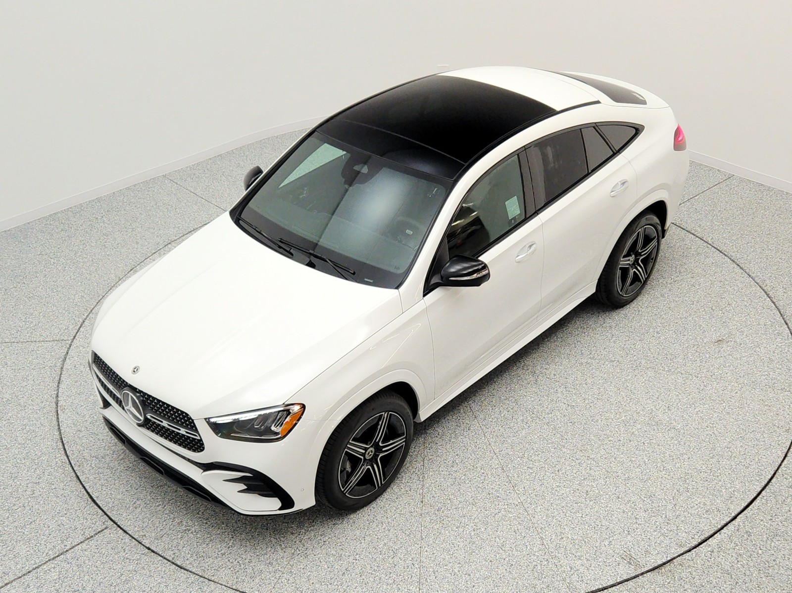New 2026 MOONLIGHT WHITE Mercedes-Benz GLE 450 4MATIC® Coupe image 16