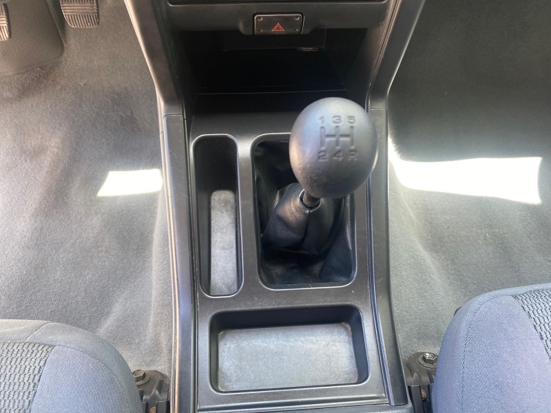 2002 Nissan Frontier 2WD XE XCAB 5 SPD AC 4 CYL in ,