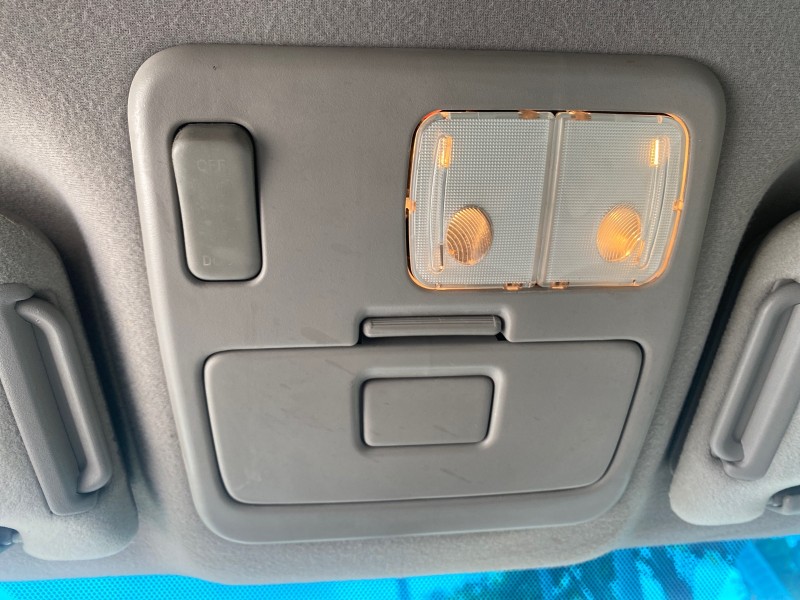 2004 Toyota Tundra SR5 1 OWNER 4WD XTRA CAB STEP SIDE in , 