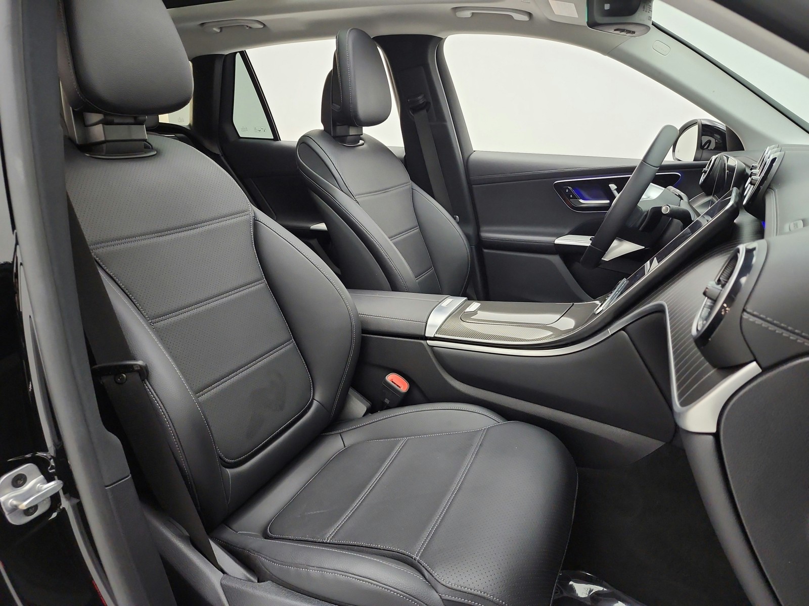 Used 2024 Black Mercedes-Benz GLC 300 SUV image 20