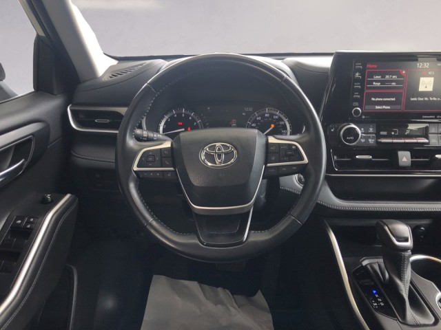 2022 Toyota Highlander XLE 12