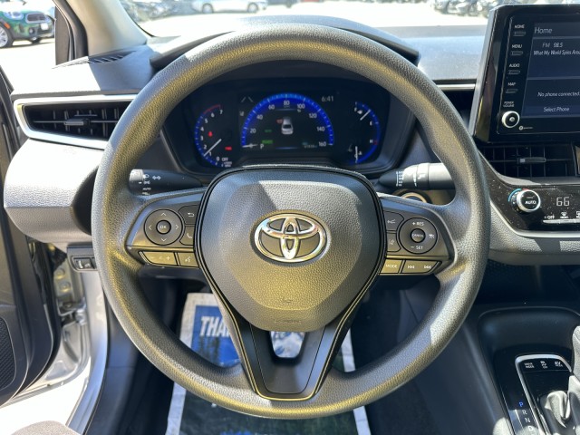 2022 Toyota Corolla Hybrid LE 11