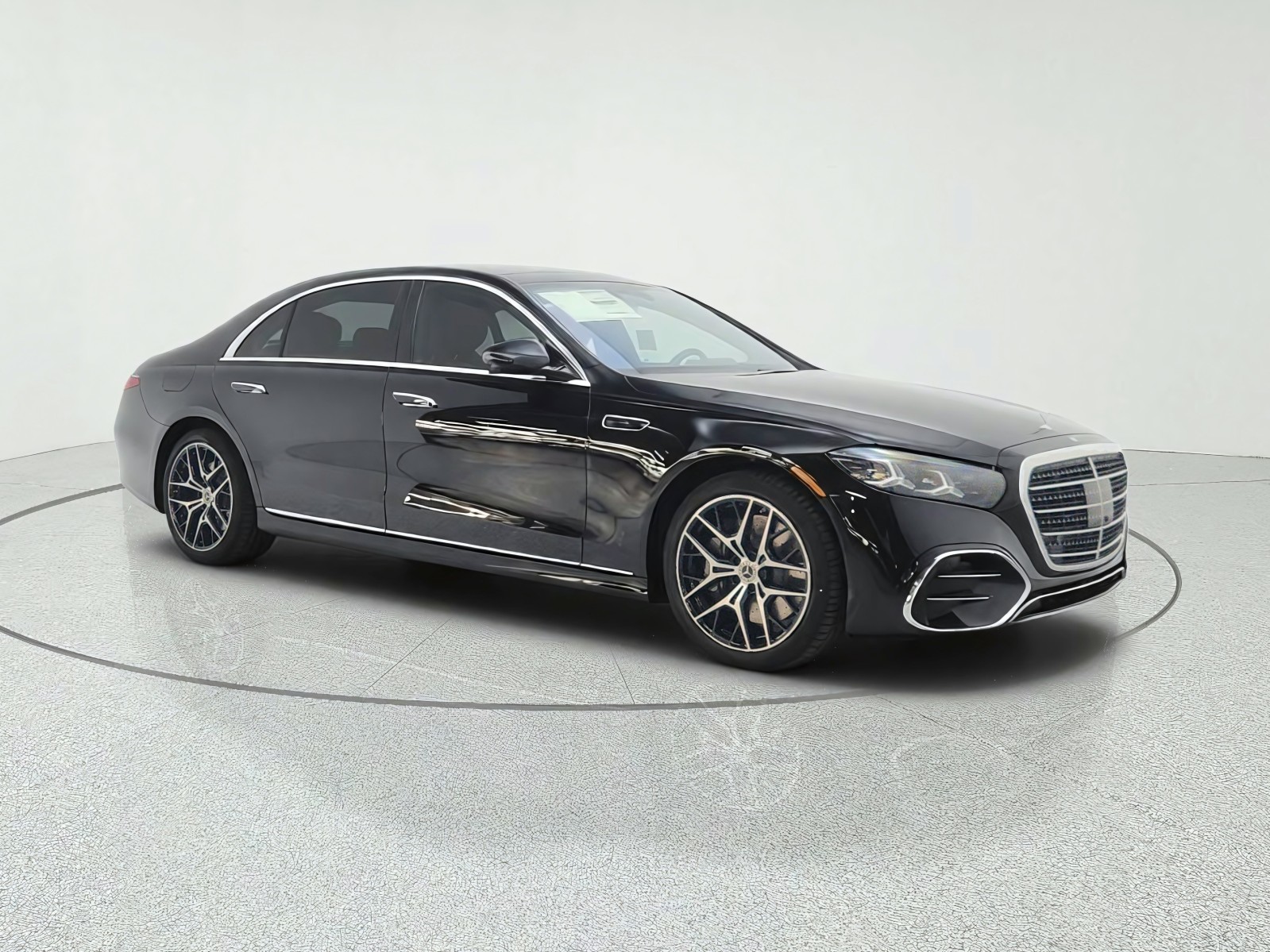 New 2027 Black Mercedes-Benz S 500 4MATIC® Sedan image 3