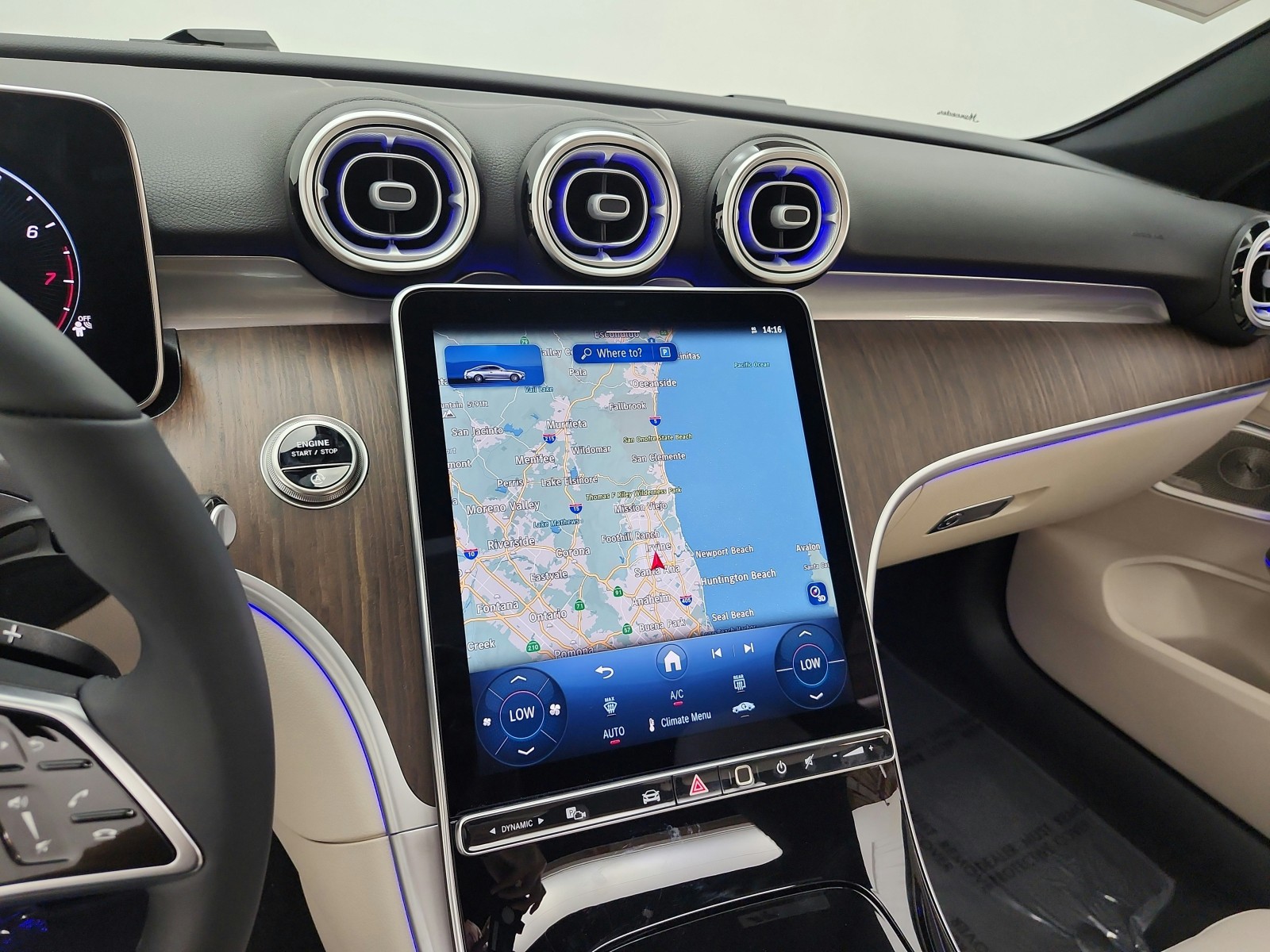New 2027 Polar White Mercedes-Benz CLE 300 4MATIC® Coupe image 10
