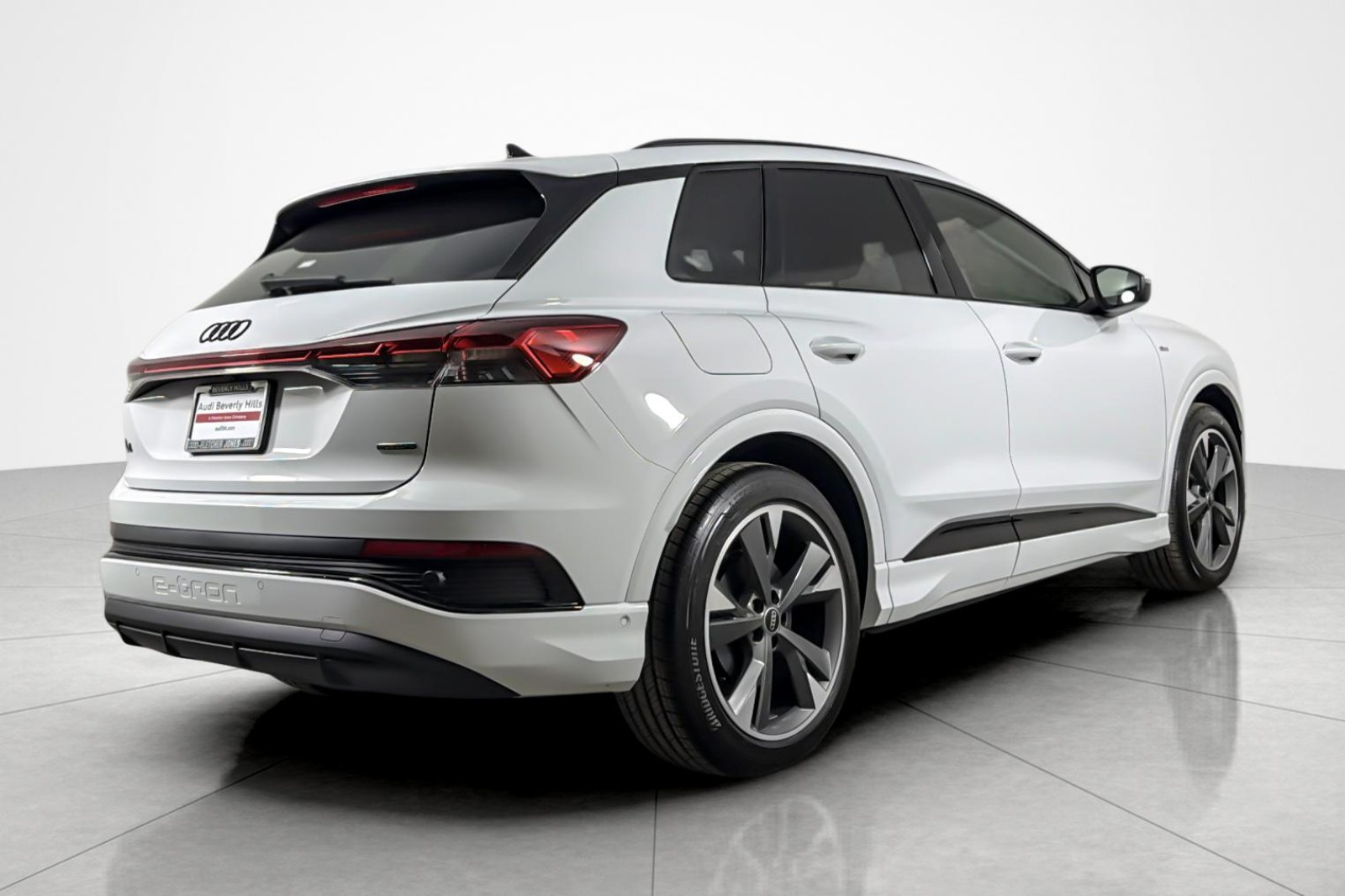 Used 2024 Glacier White Metallic Audi Prestige 55 quattro image 5