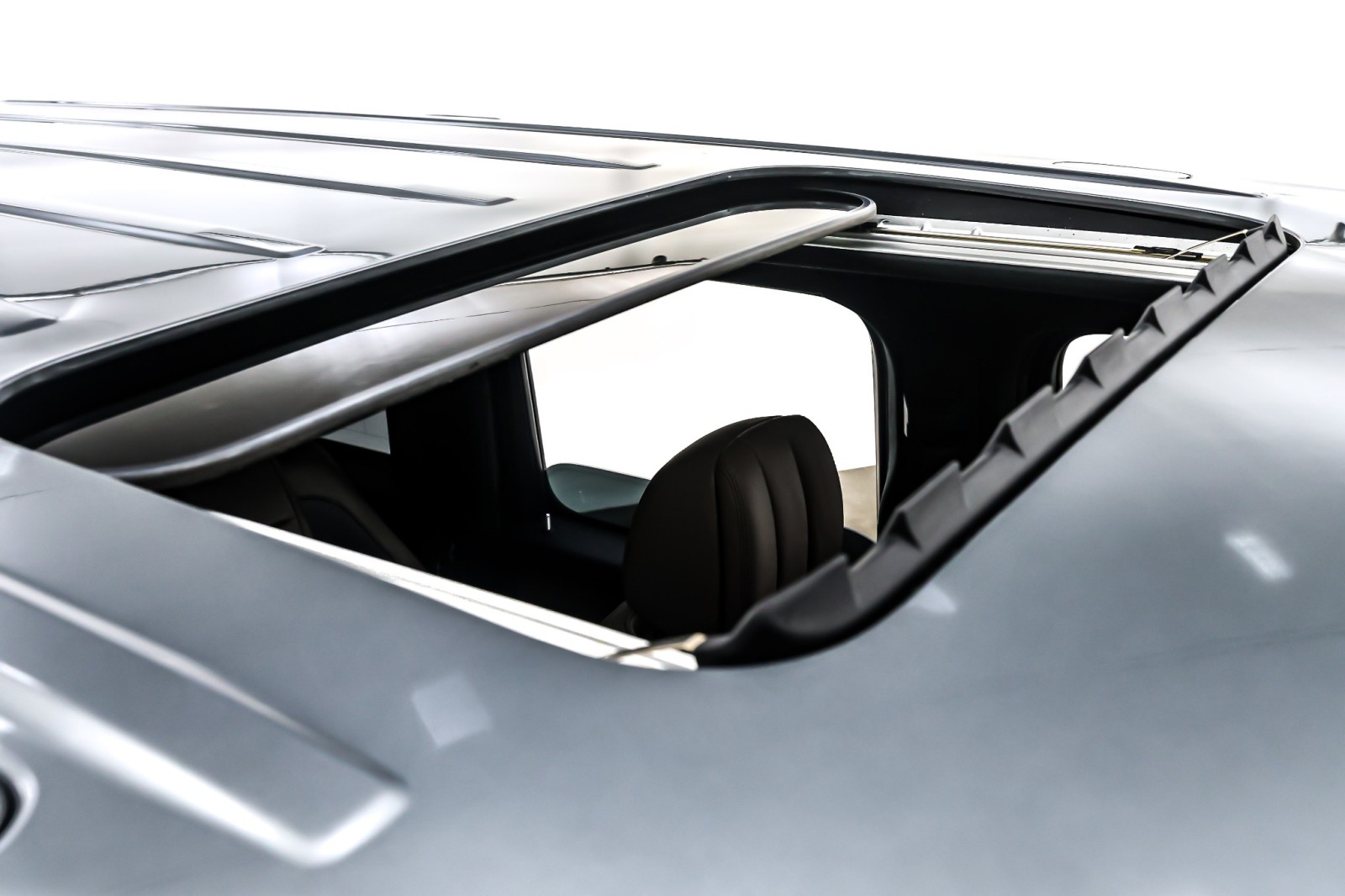 Certified Used 2020 designo Graphite Metallic Mercedes-Benz AMG® G 63 4MATIC SUV image 23