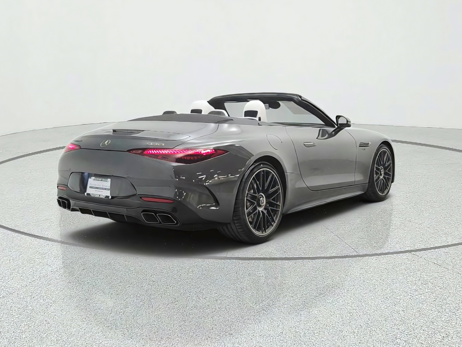 New 2027 MANUFAKTUR Silicon Grey Mercedes-Benz AMG® SL 63 Roadster image 5