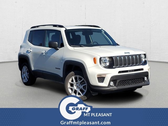  2022 Jeep Renegade Latitude 4WD   