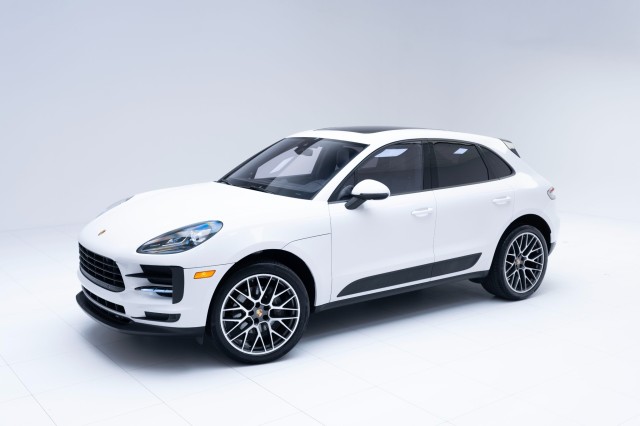 2020  Macan  in , 