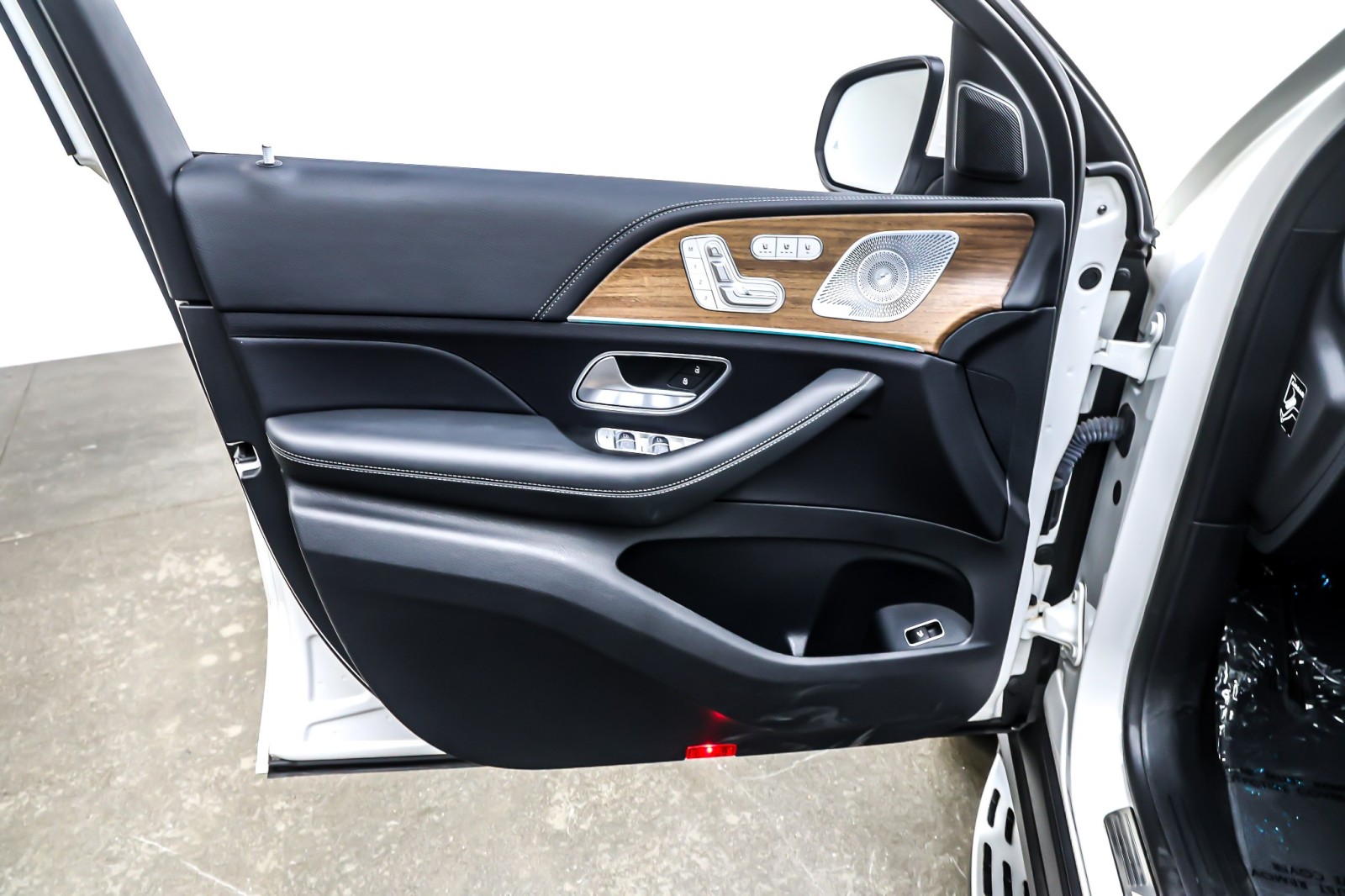 Certified Used 2021 designo Diamond White Metallic Mercedes-Benz AMG® GLE 53 4MATIC Coupe image 22