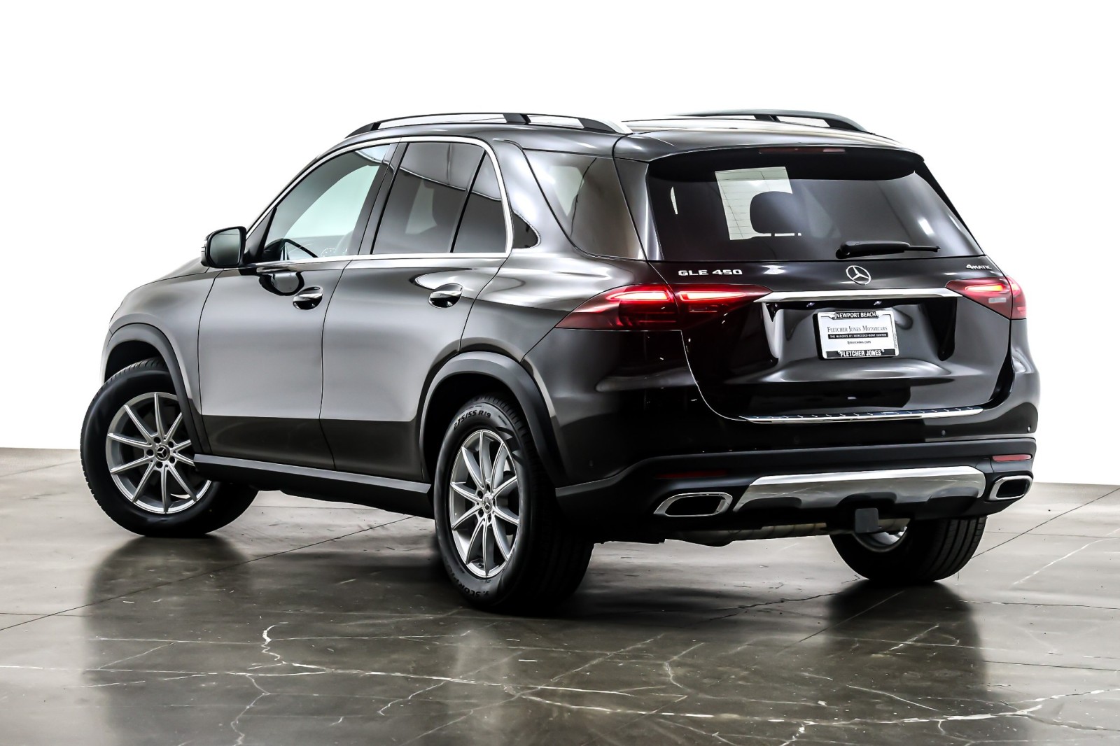 Certified Used 2024 Obsidian Black Metallic Mercedes-Benz GLE 450 4MATIC® SUV image 14