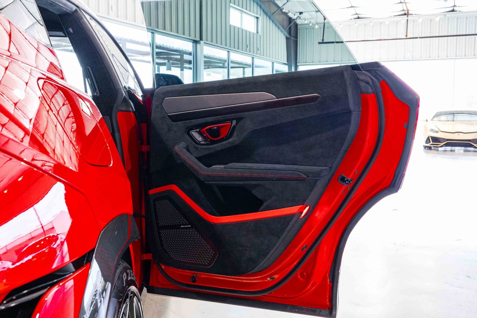 Used Car 2024 Lamborghini Urus  Performante For Sale Under $320,000 In Boerne, Texas