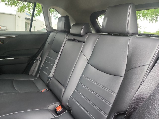 ToyotaRAV436