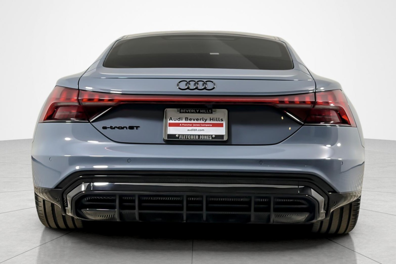 Used 2024 Kemora Gray Metallic Audi Prestige quattro image 4