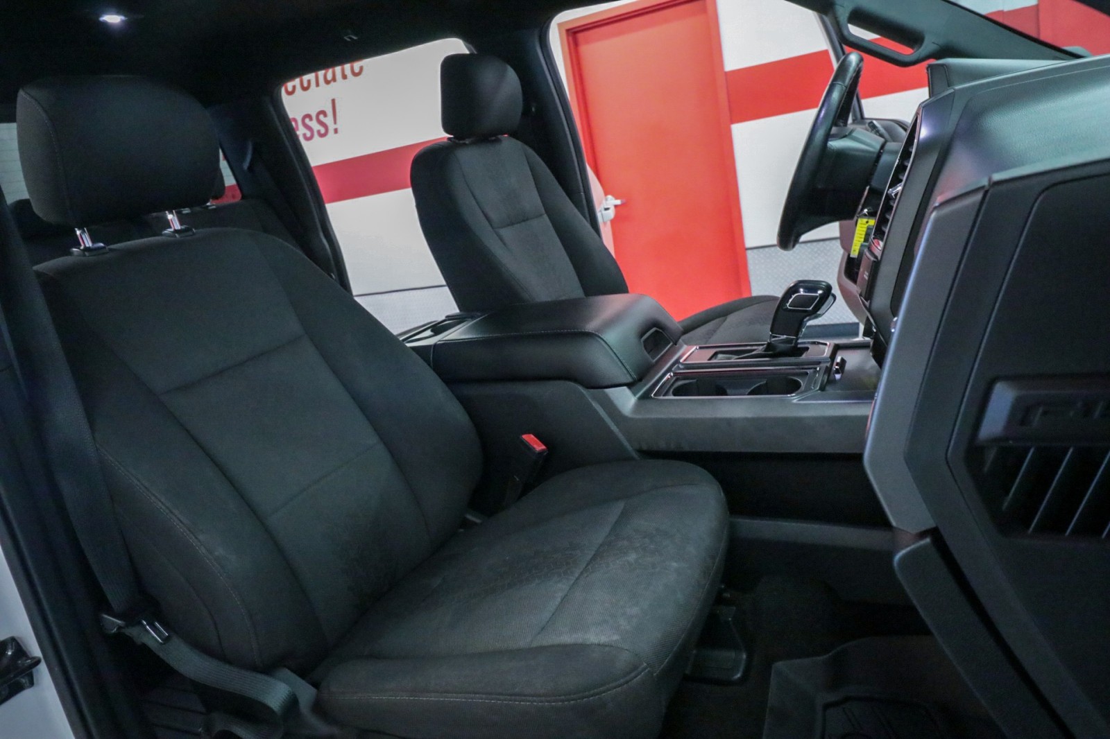 Used Car 2020 Ford F-150  Xlt For Sale Under $25,000 In Austin, Texas