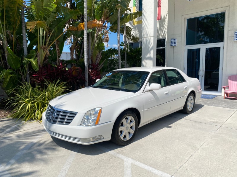 2006 Cadillac DTS LOW MILES 58,287 in , 
