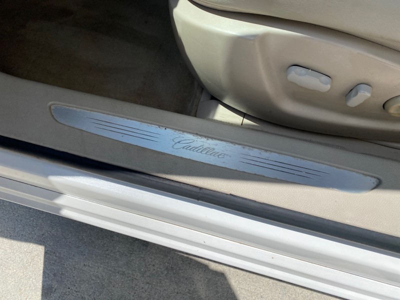 2006 Cadillac DTS LOW MILES 58,287 in , 