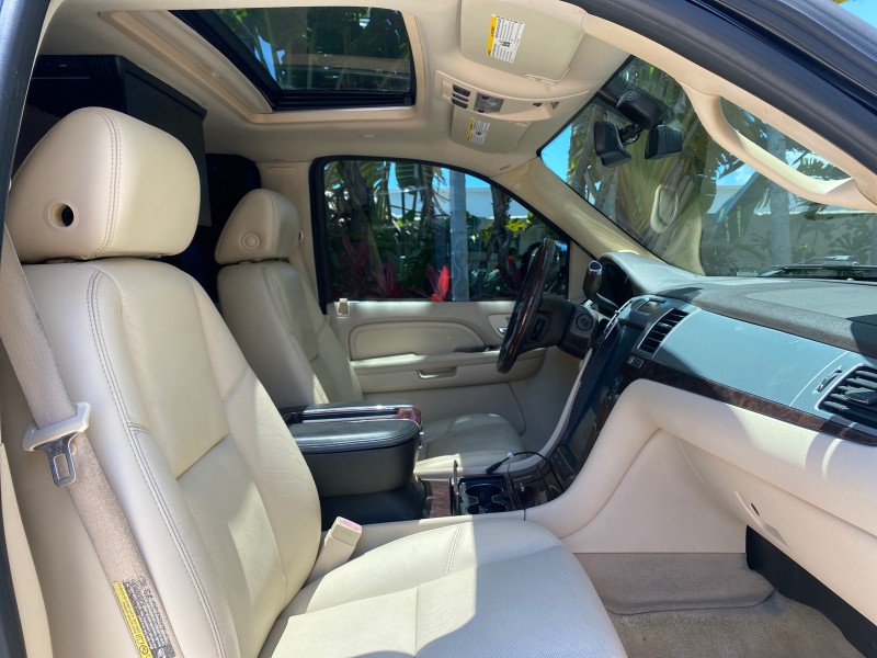 2007 Cadillac Escalade ESV SUNROOF AWD LOW MILES 47,118 in , 