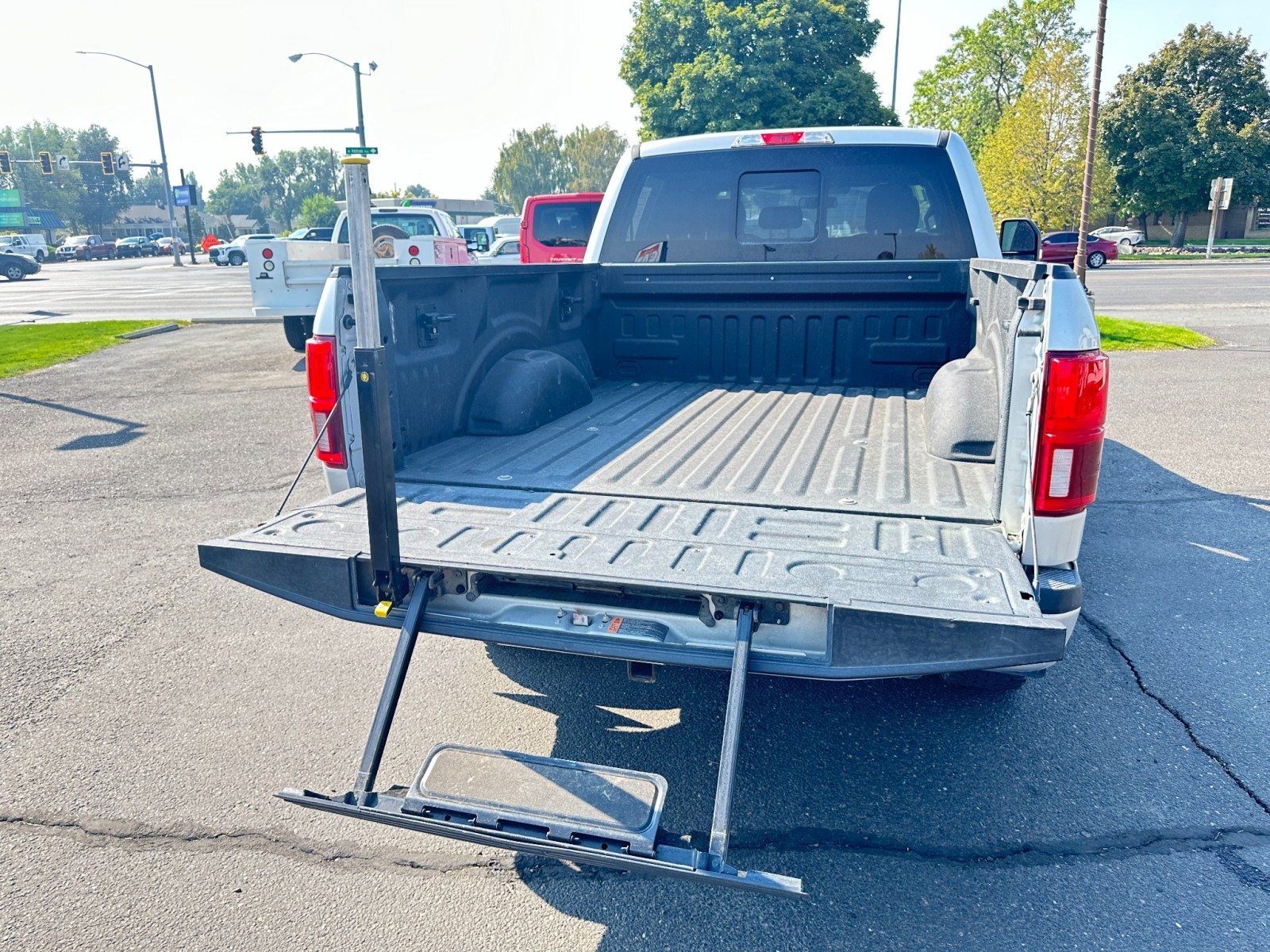 2018 Ford F-150 LARIAT 9