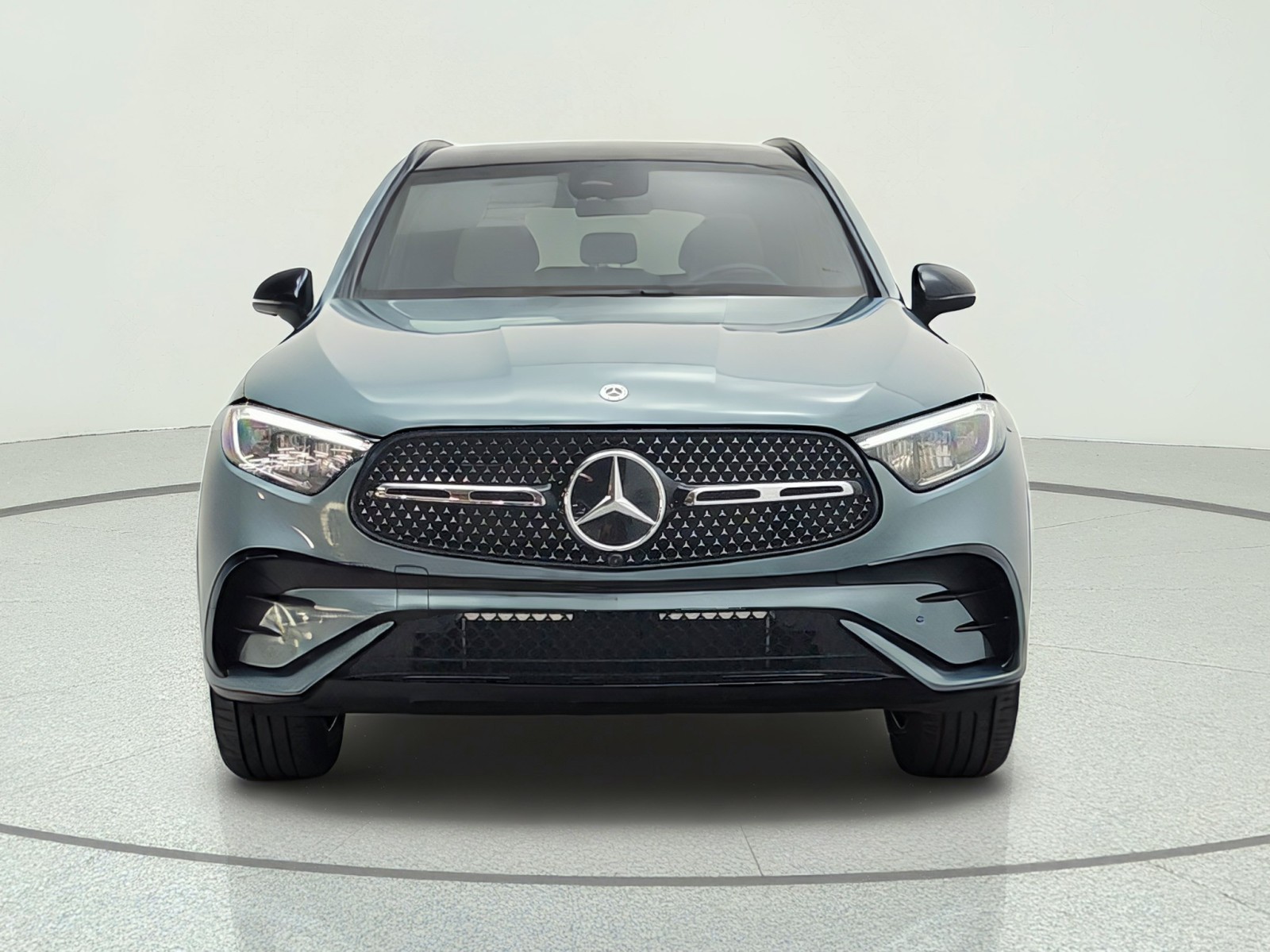 New 2027 Verde Silver Metallic Mercedes-Benz GLC 300 SUV image 2