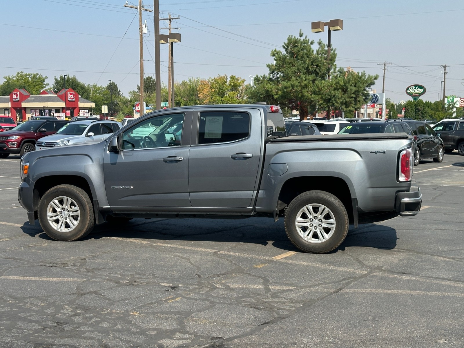 2020 GMC Canyon 4WD SLE 11