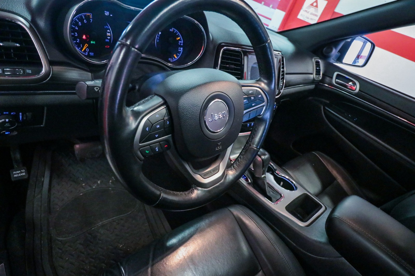 Used Car 2021 Jeep Grand Cherokee  Limited For Sale Under $25,000 In Austin, Texas