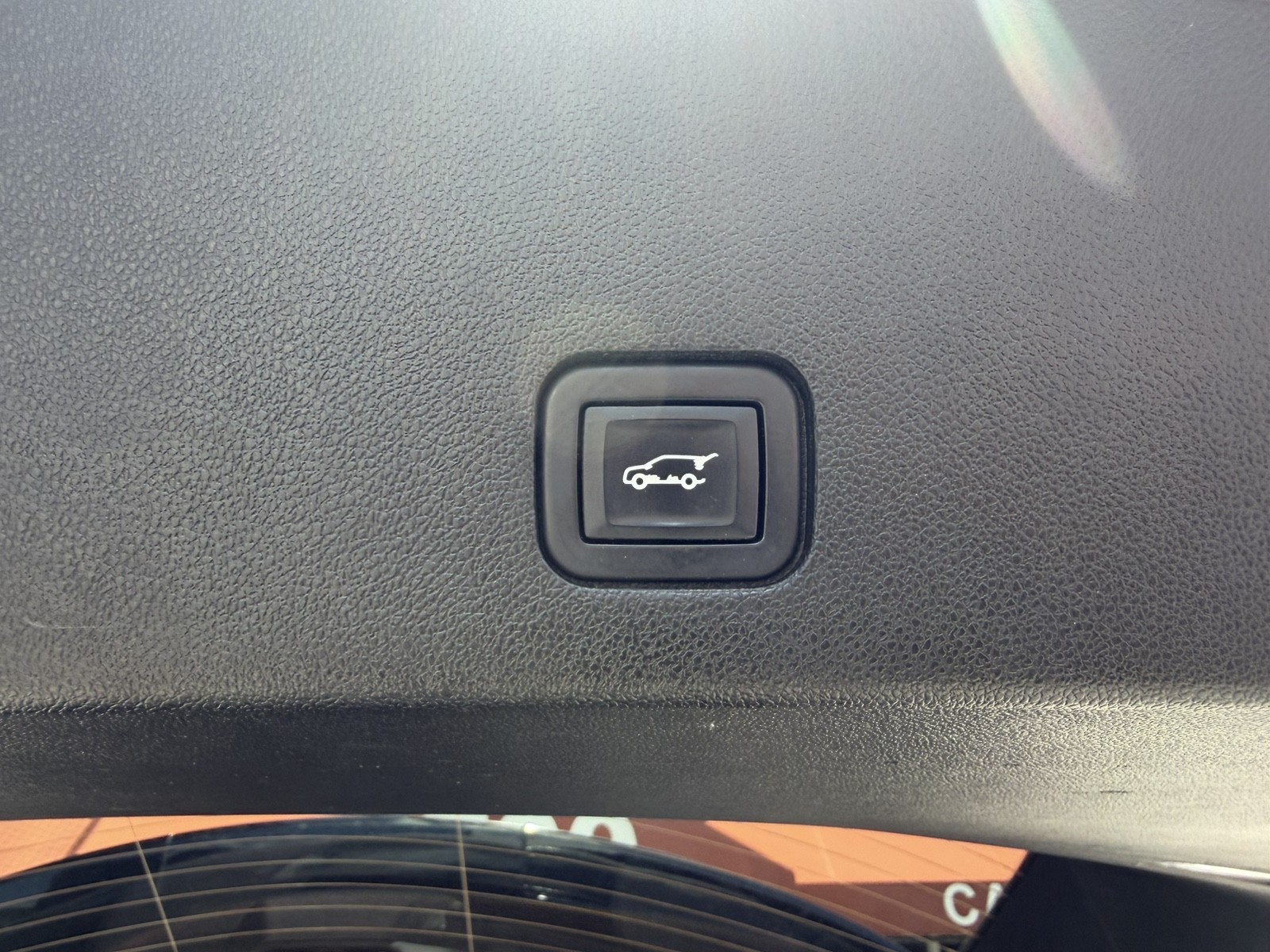 2022 Cadillac XT6 - $25,988