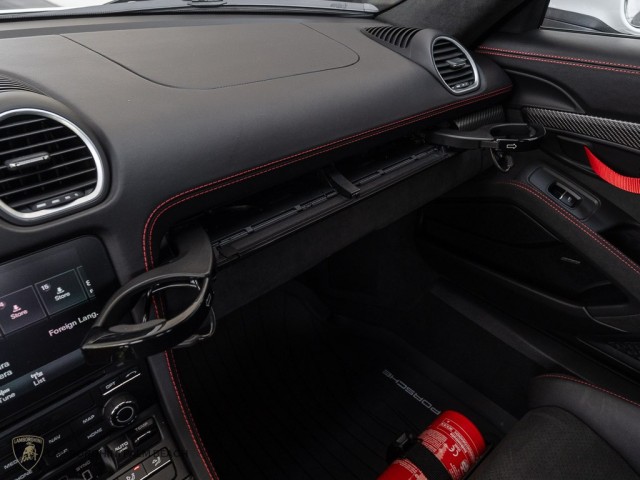 Porsche 718 Cayman