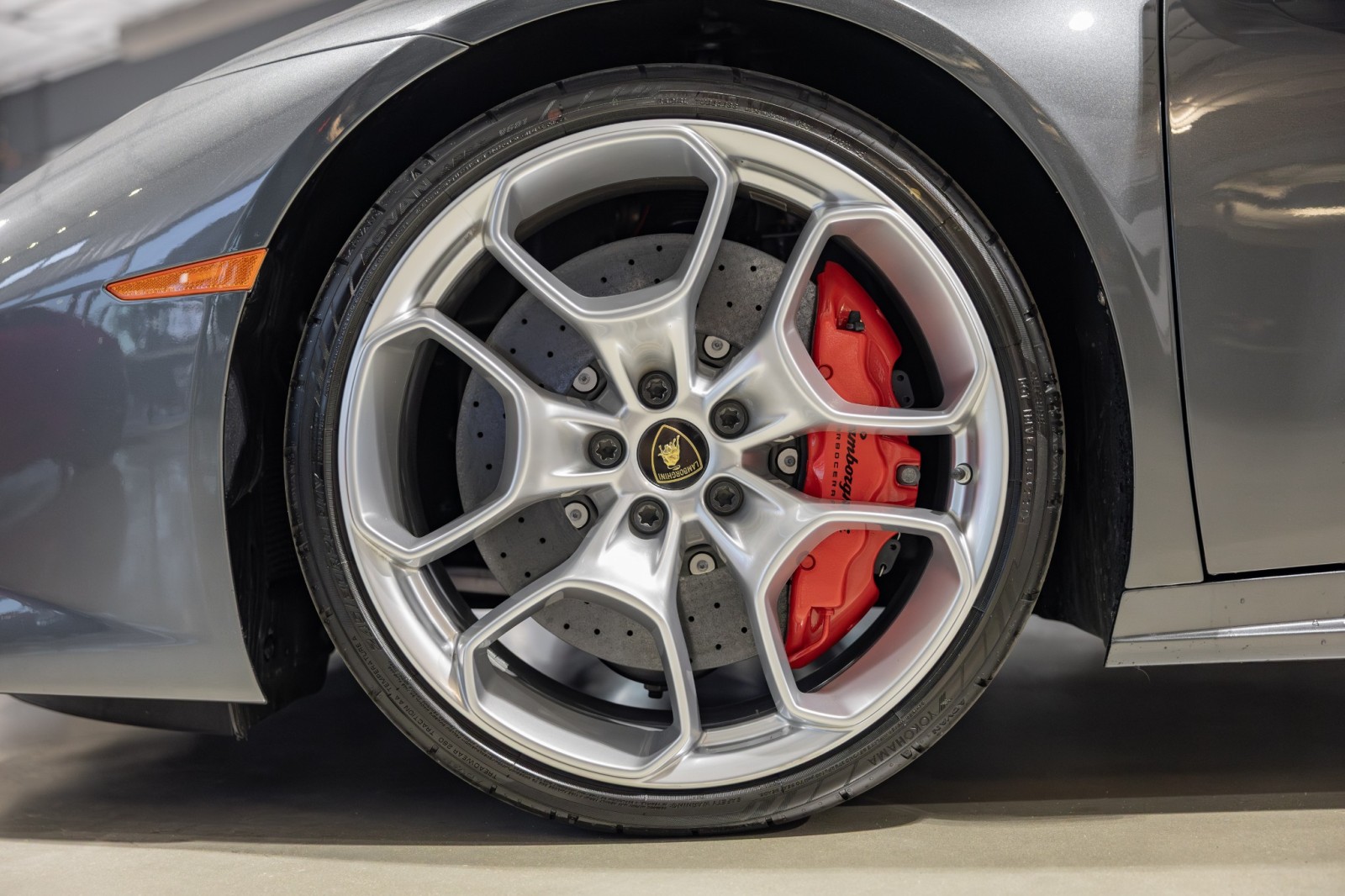 Used Car 2015 Lamborghini Huracan  Lp 610-4 - Transparent Engine Bonnet - Front Lift - Carbon Ceramic Brakes For Sale Under $240,000 In Boerne, Texas