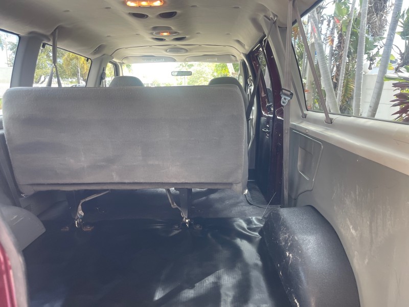 2006 Ford Econoline Wagon XLT 8 PASS LOW MILES 56328 in ,