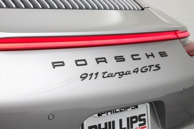 2019 Porsche 911 4 GTS 22