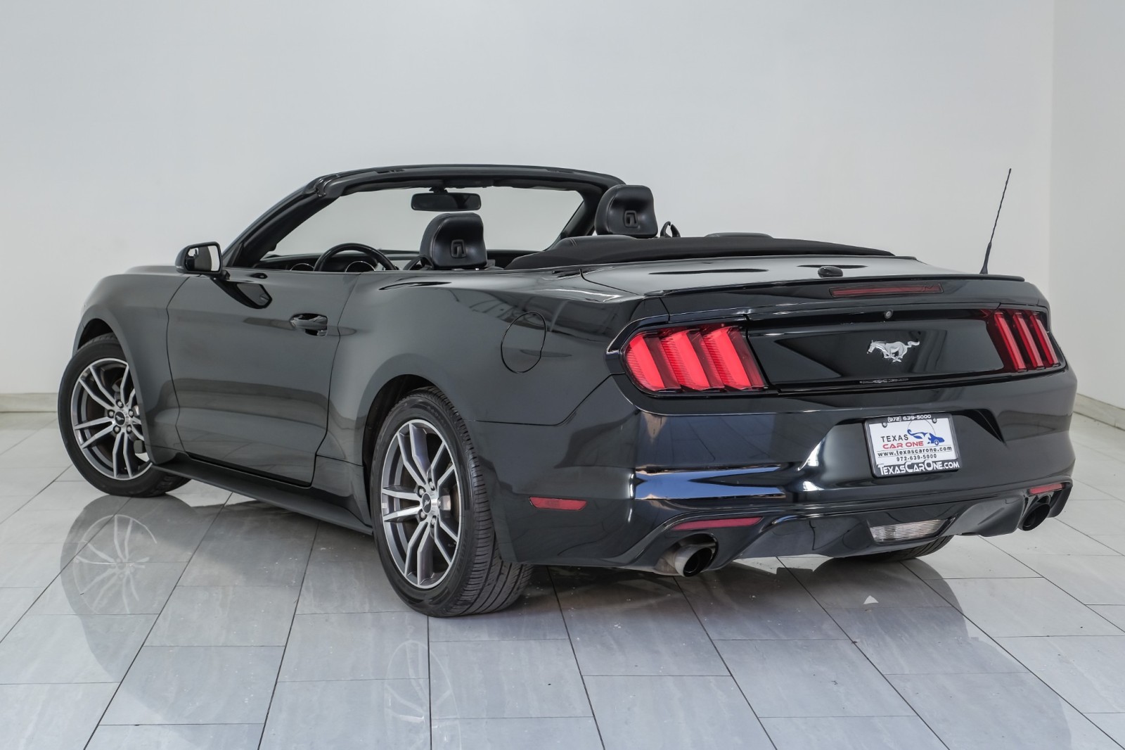 2016 Ford Mustang ECOBOOST PREMIUM AUTOMATIC LEATHER SEATS REAR CAME 8