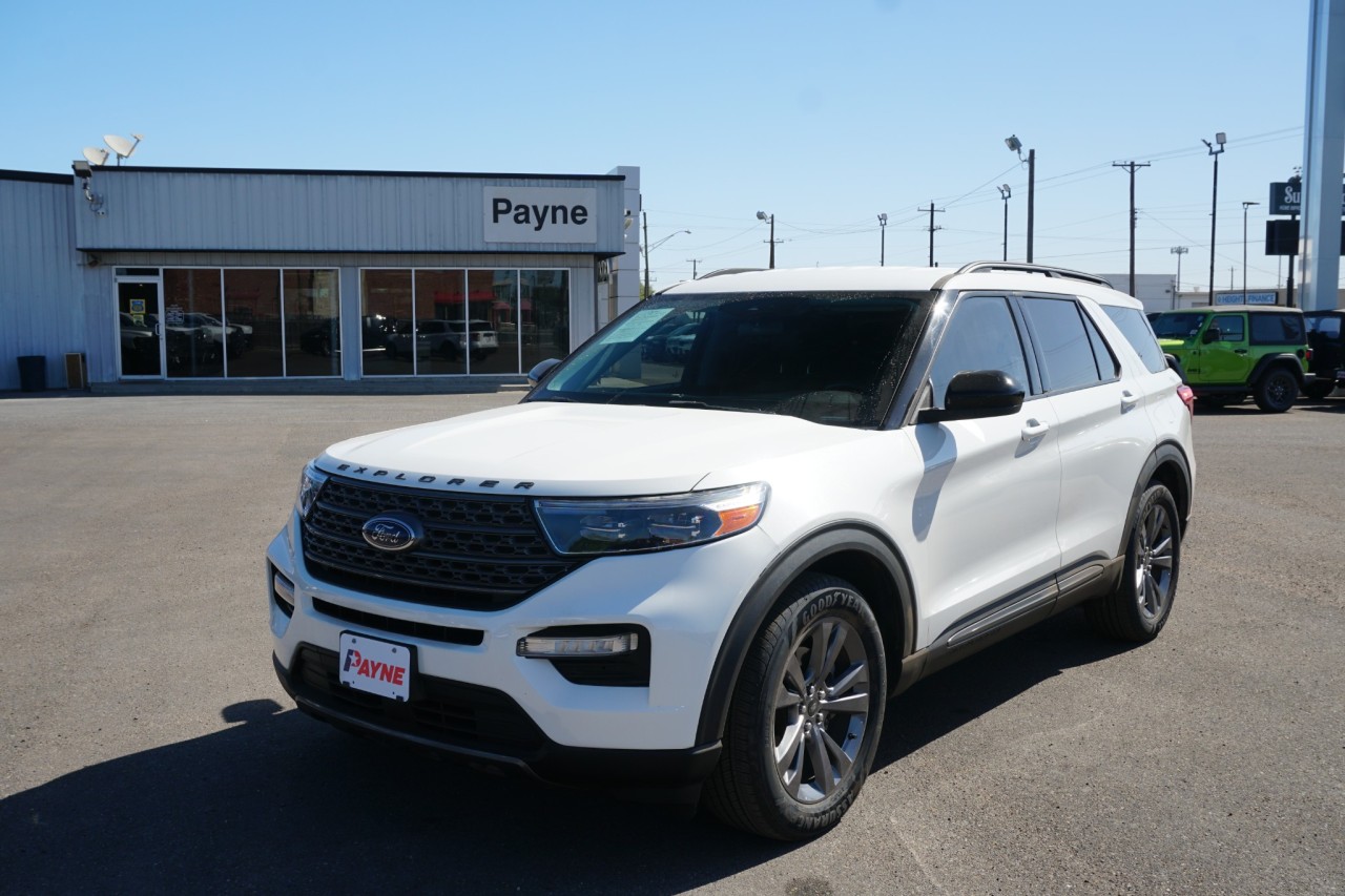 2023 Ford Explorer XLT RWD