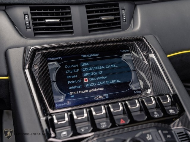 Lamborghini Aventador