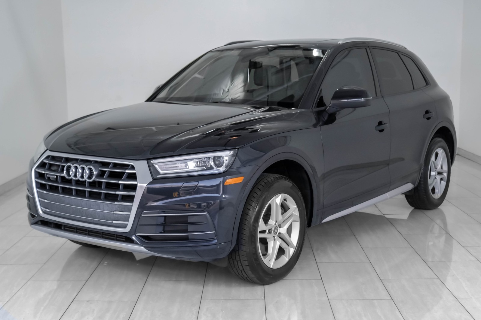 2018 Audi Q5 2.0T PREMIUM QUATTRO PANORAMA LEATHER SEATS REAR C 4