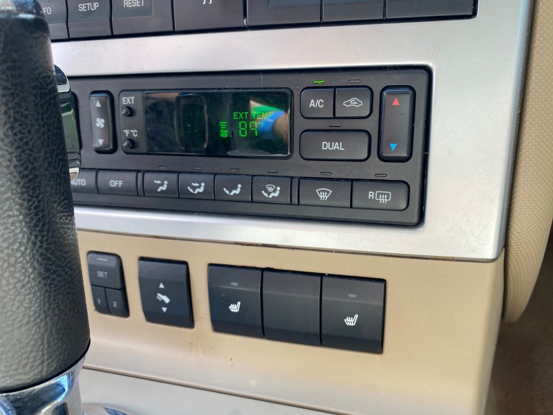 2007 Mercury Mountaineer SUV Premier 1 OWNER in ,