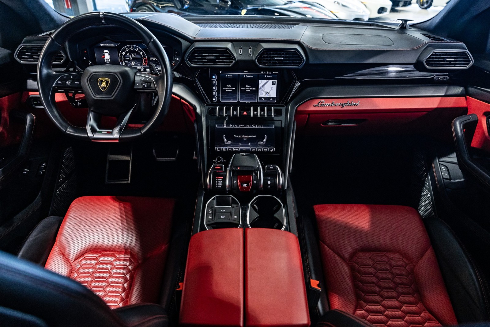 Used Car 2022 Lamborghini Urus  For Sale Under $200,000 In Boerne, Texas