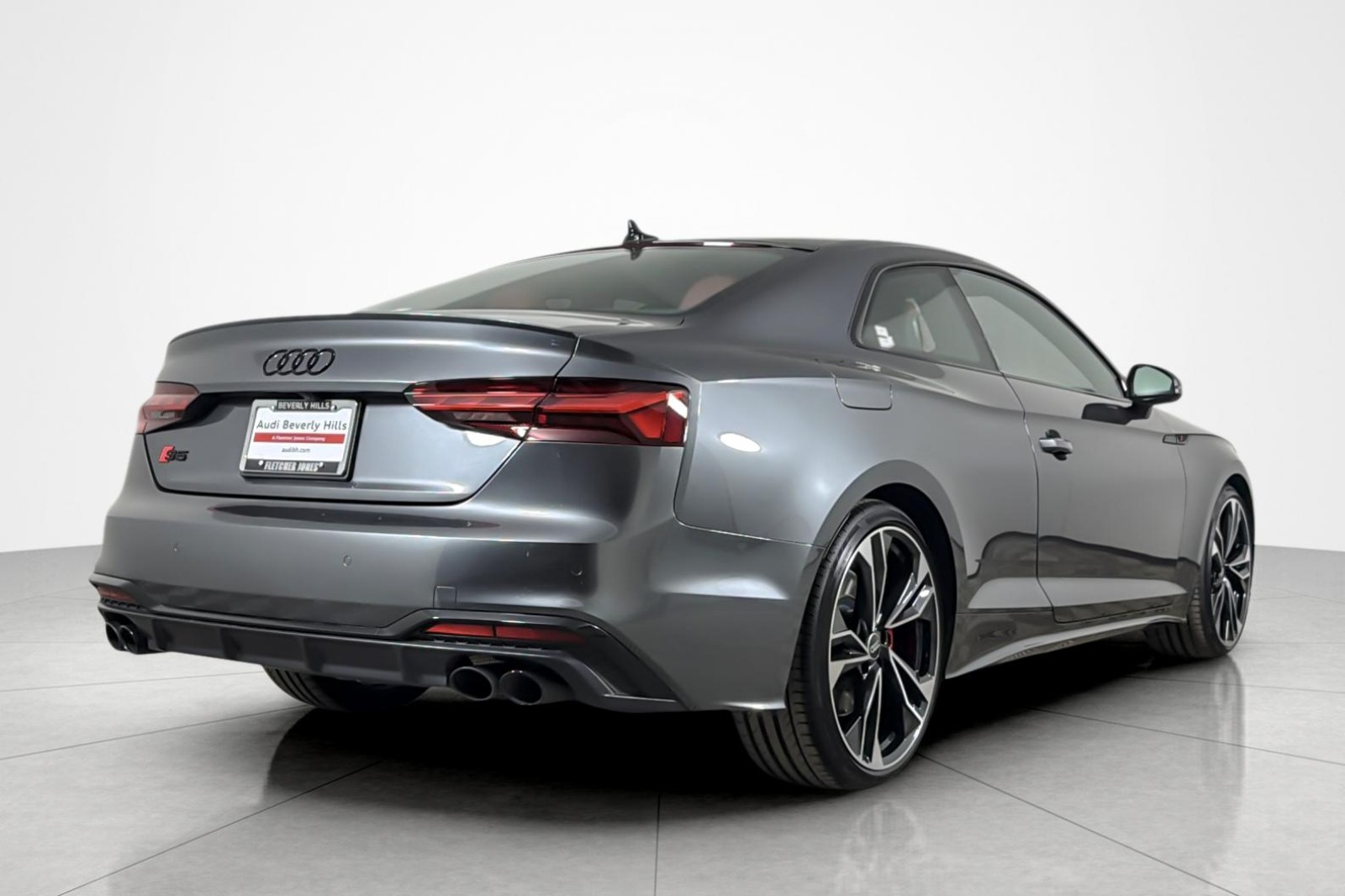 Used 2023 Daytona Gray Pearl Effect Audi Premium Plus 3.0 TFSI quattro image 5