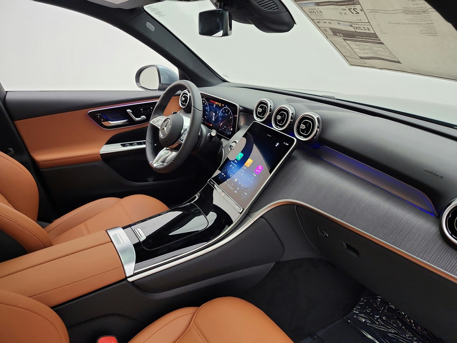 New 2027 Verde Silver Metallic Mercedes-Benz GLC 300 SUV image 15
