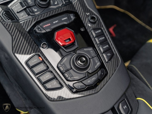 Lamborghini Aventador