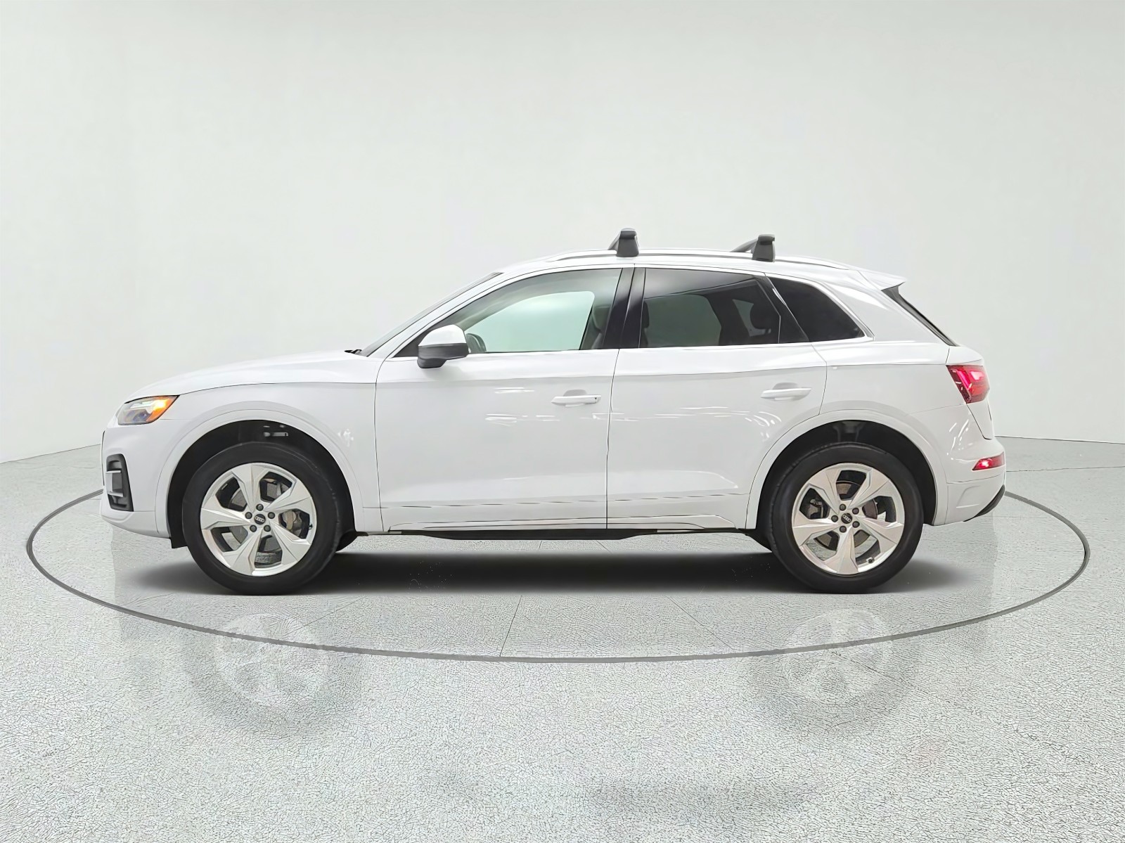 Used 2021 Glacier White Metallic Audi Premium Plus 45 TFSI quattro image 8