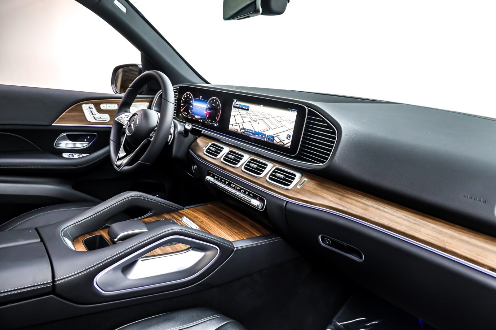 New 2026 Obsidian Black Metallic Mercedes-Benz GLE 350 4MATIC® SUV image 5