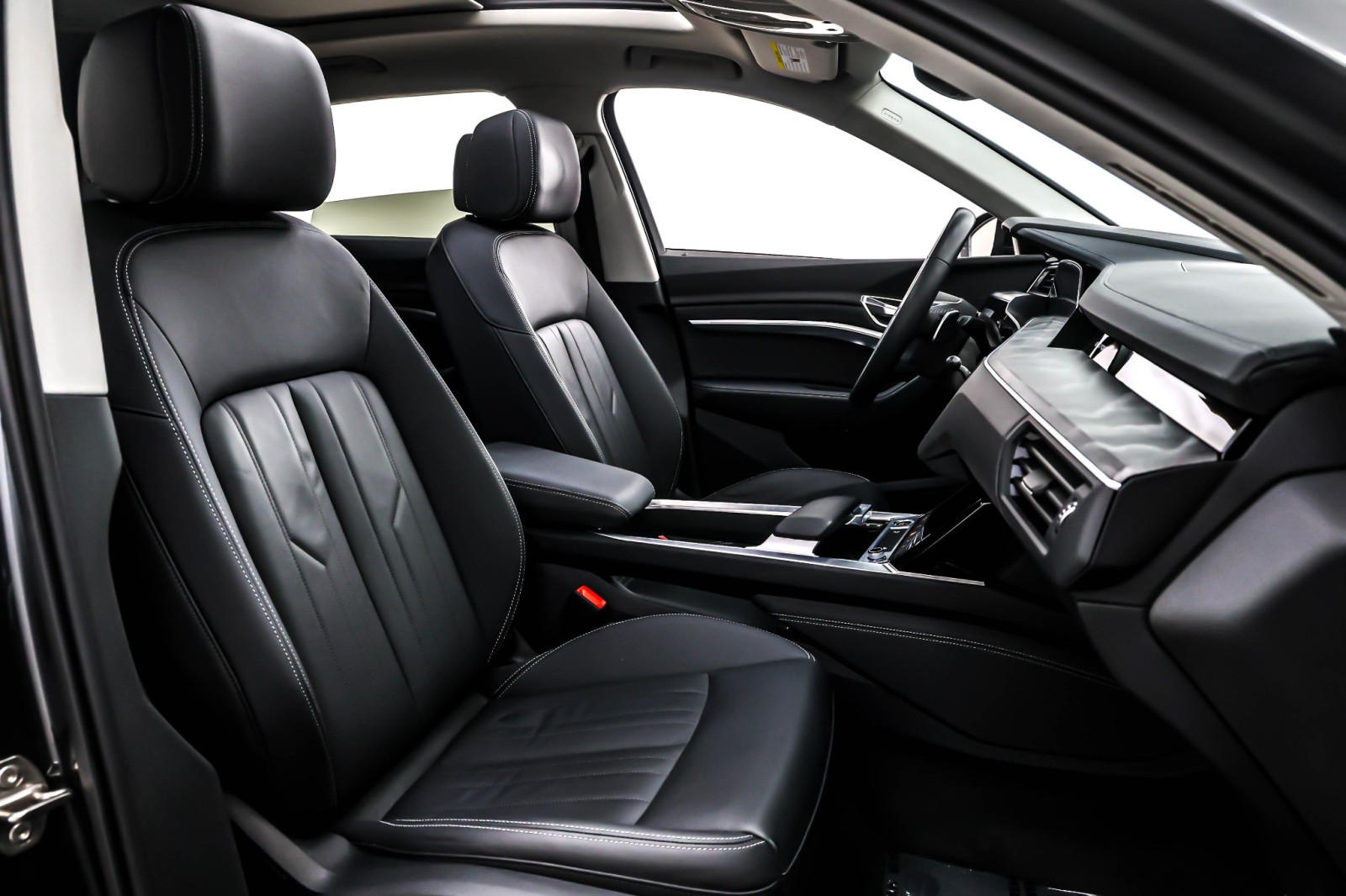 Used 2024 Manhattan Gray Metallic Audi Premium quattro image 7