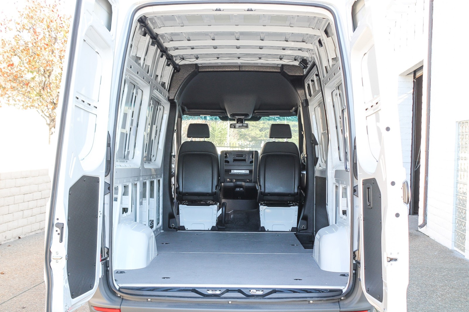 Sprinter Cargo Van 2500 w/144-Inch Wheelbase