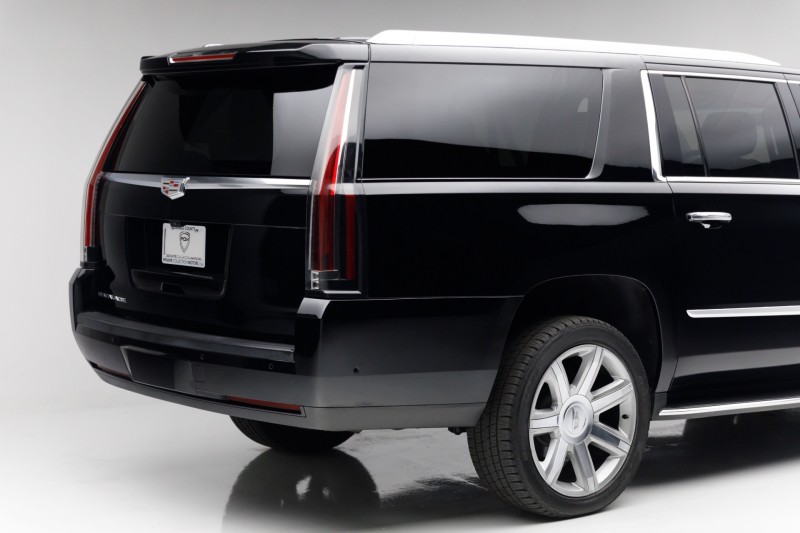 2018 Cadillac Escalade ESV Premium Luxury in , 