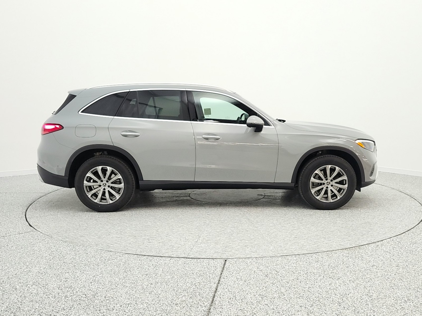 New 2026 MANUFAKTUR Alpine Grey Mercedes-Benz GLC 300 SUV image 4