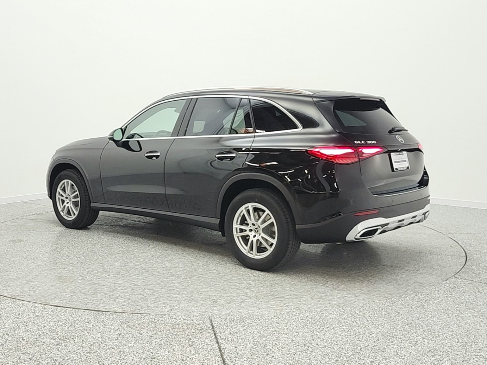 New 2026 Black Mercedes-Benz GLC 300 image 7
