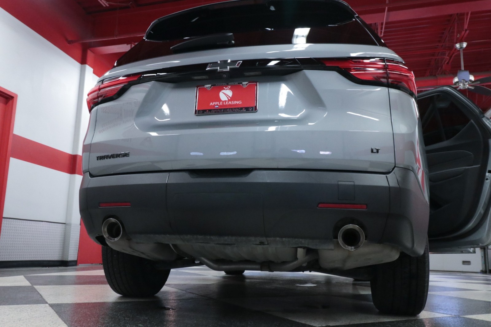 Used Car 2023 Chevrolet Traverse  Lt Cloth For Sale Under $30,000 In Austin, Texas