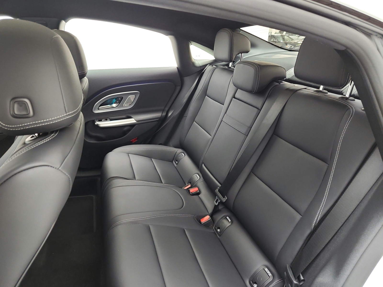 New 2027 Polar White Mercedes-Benz CLA 220 Hybrid FWD image 11